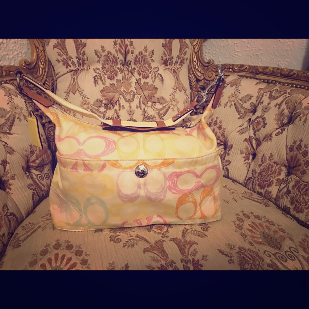 Hampton Signature C Scribble Handbag - large